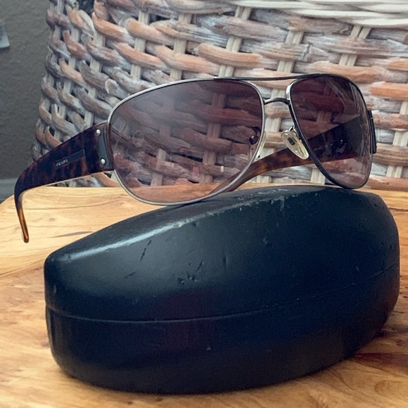 Prada Oversized Aviator Sunglasses - Picture 6 of 8